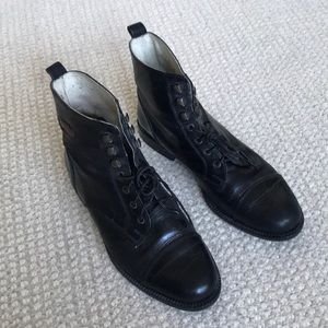 Black leather Italian made boots!